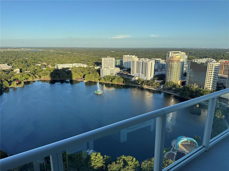 For Rent: $9,990 (4 beds, 3 baths, 3172 Square Feet)