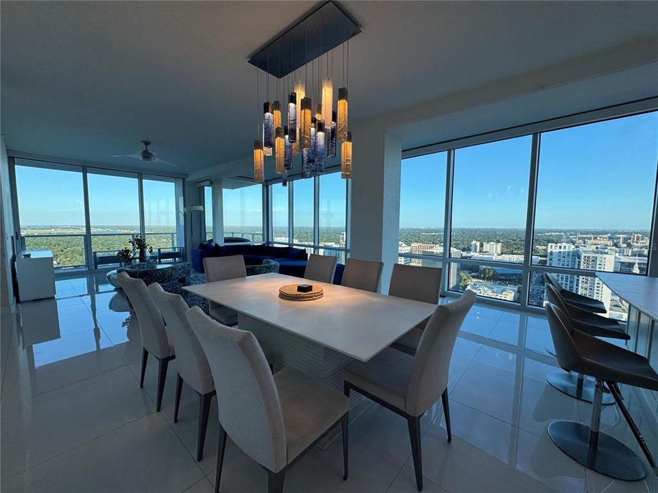 For Rent: $9,990 (4 beds, 3 baths, 3172 Square Feet)