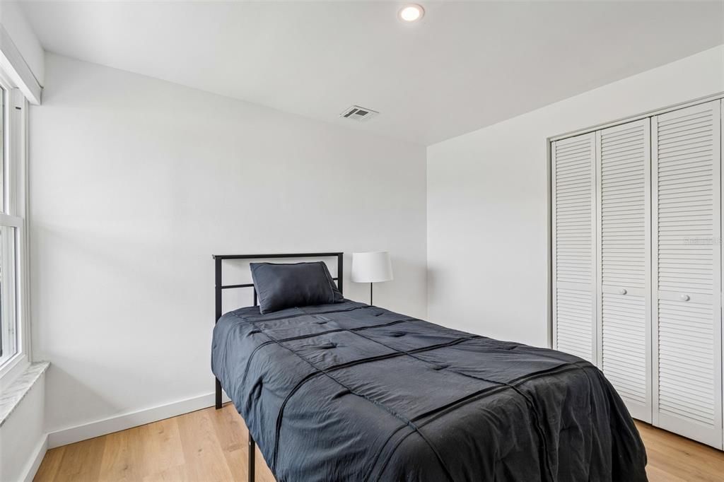 Active With Contract: $459,900 (4 beds, 3 baths, 1761 Square Feet)