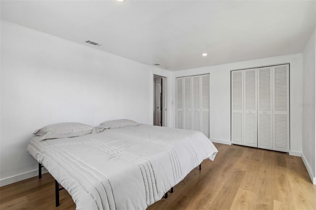 Active With Contract: $459,900 (4 beds, 3 baths, 1761 Square Feet)