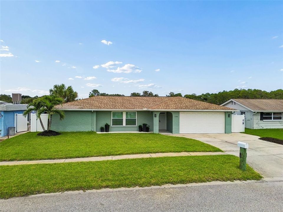 Active With Contract: $459,900 (4 beds, 3 baths, 1761 Square Feet)