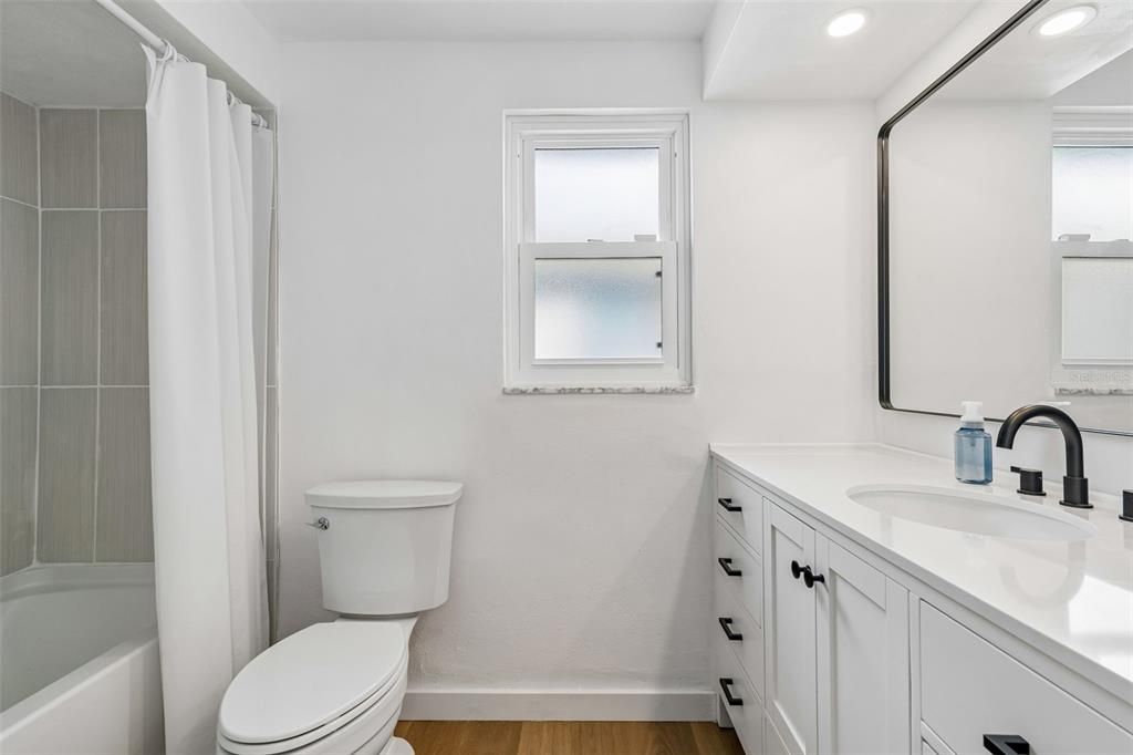 Active With Contract: $459,900 (4 beds, 3 baths, 1761 Square Feet)