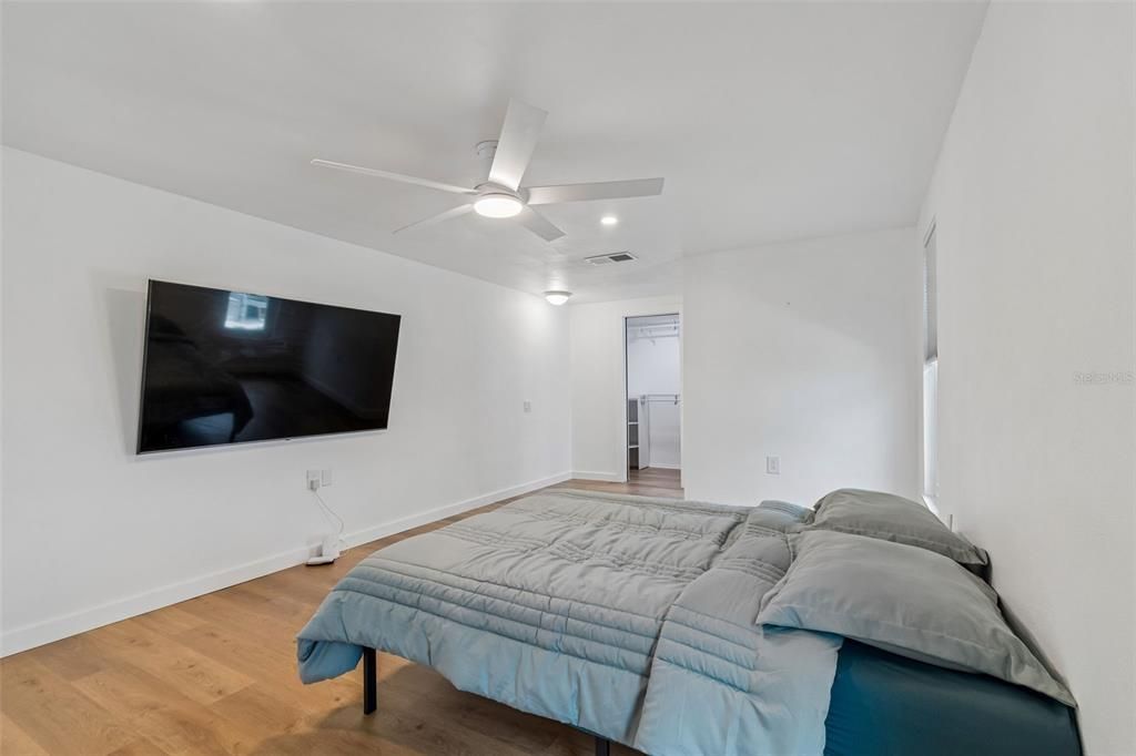 Active With Contract: $459,900 (4 beds, 3 baths, 1761 Square Feet)