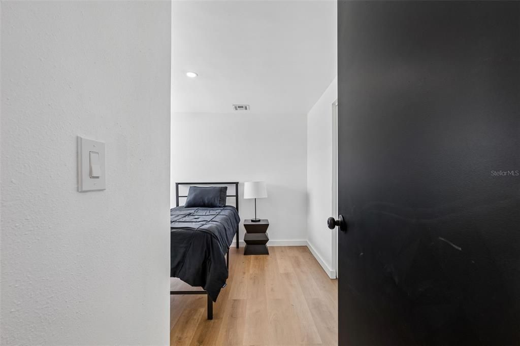 Active With Contract: $459,900 (4 beds, 3 baths, 1761 Square Feet)