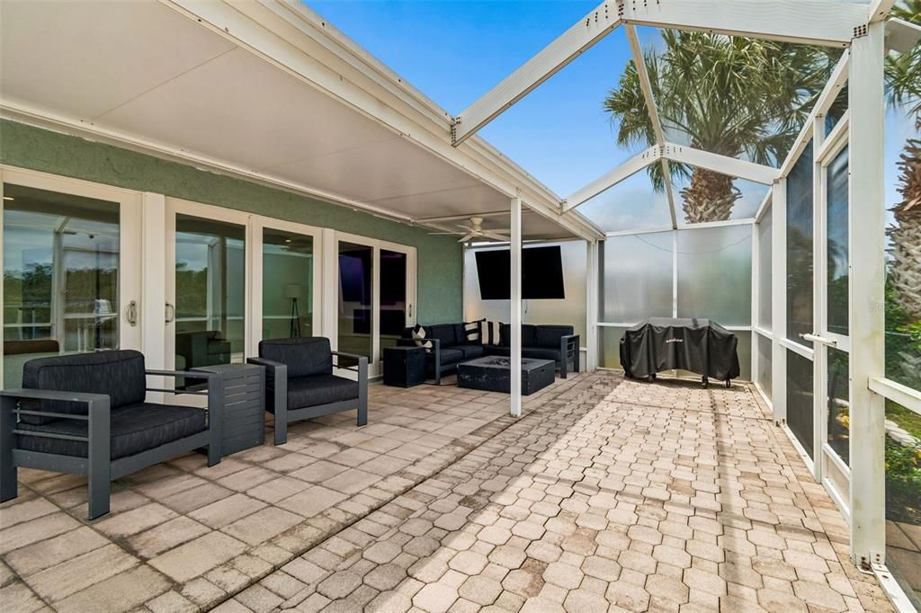 Active With Contract: $459,900 (4 beds, 3 baths, 1761 Square Feet)