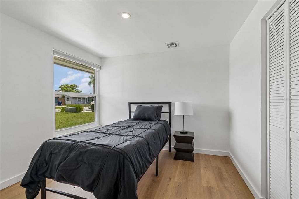 Active With Contract: $459,900 (4 beds, 3 baths, 1761 Square Feet)