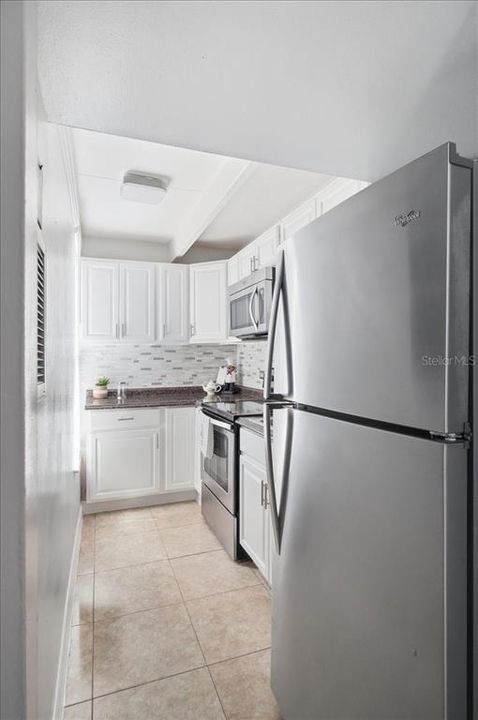 For Sale: $110,000 (1 beds, 1 baths, 648 Square Feet)