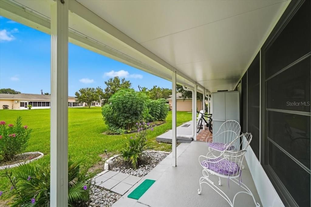 For Sale: $110,000 (1 beds, 1 baths, 648 Square Feet)