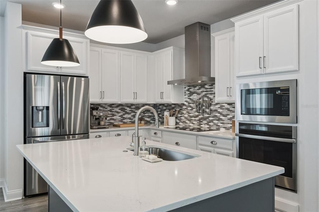 For Sale: $629,900 (3 beds, 2 baths, 1589 Square Feet)