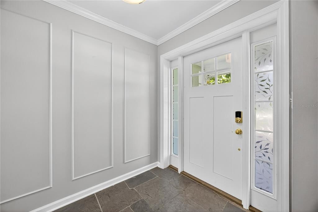 For Sale: $599,900 (4 beds, 2 baths, 2367 Square Feet)