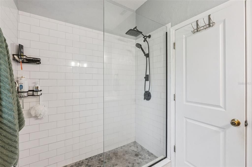 На продажу: $449,900 (3 спален, 2 ванн, 1460 Квадратных фут)