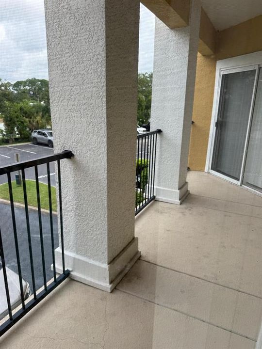 For Rent: $1,300 (1 beds, 1 baths, 850 Square Feet)