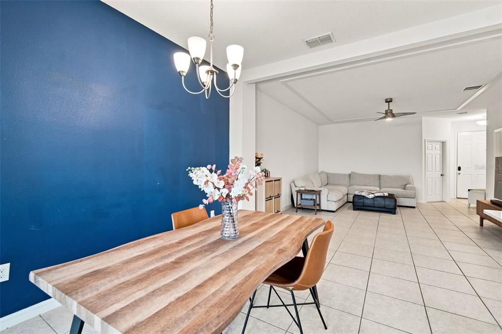 For Sale: $249,000 (3 beds, 2 baths, 1617 Square Feet)