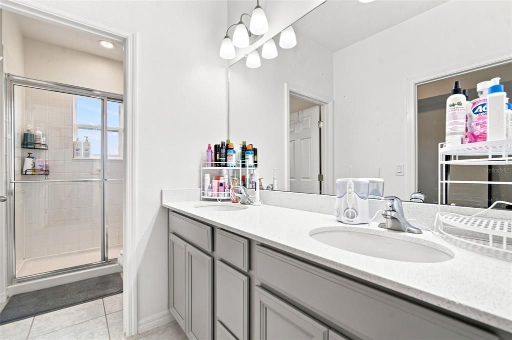 For Sale: $249,000 (3 beds, 2 baths, 1617 Square Feet)