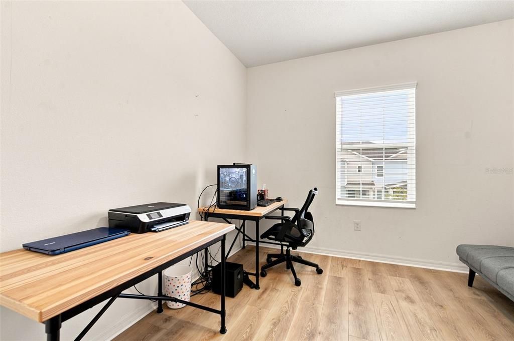 For Sale: $249,000 (3 beds, 2 baths, 1617 Square Feet)