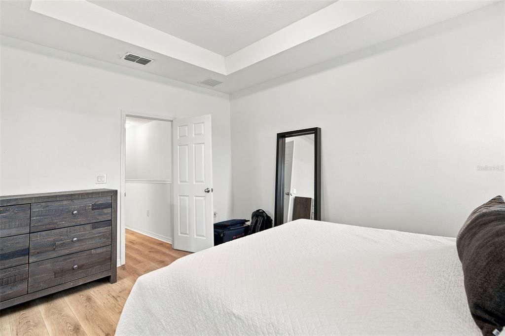 For Sale: $249,000 (3 beds, 2 baths, 1617 Square Feet)