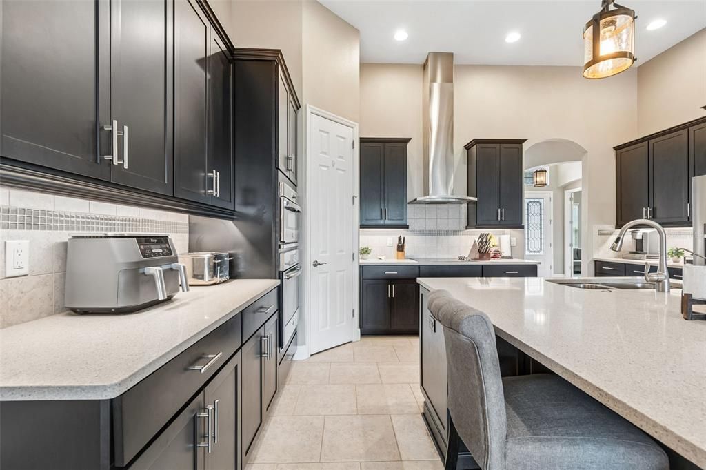 For Sale: $750,000 (4 beds, 3 baths, 3318 Square Feet)