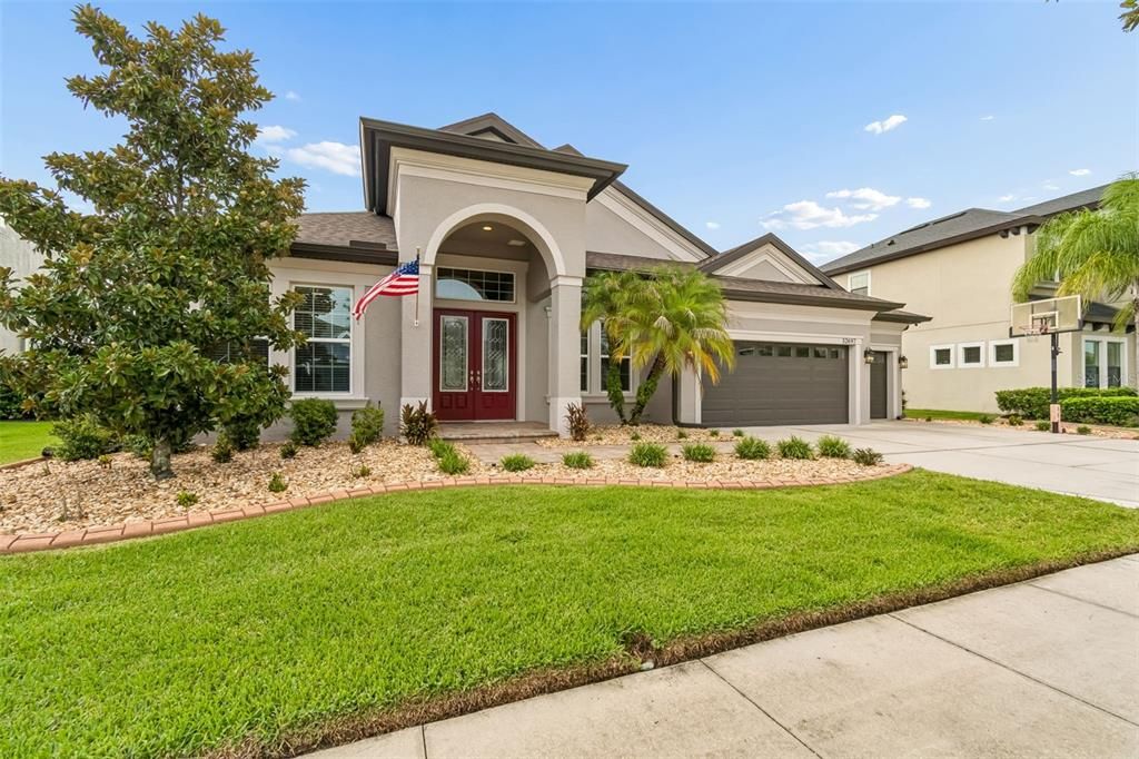 For Sale: $750,000 (4 beds, 3 baths, 3318 Square Feet)