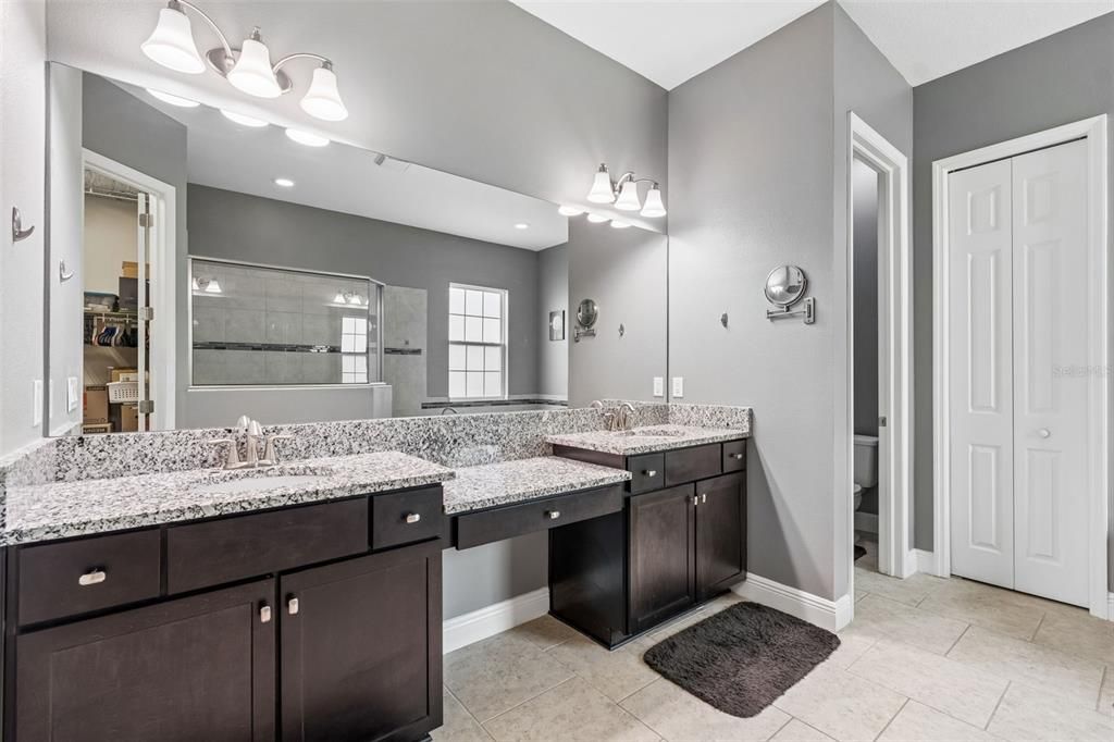 For Sale: $750,000 (4 beds, 3 baths, 3318 Square Feet)
