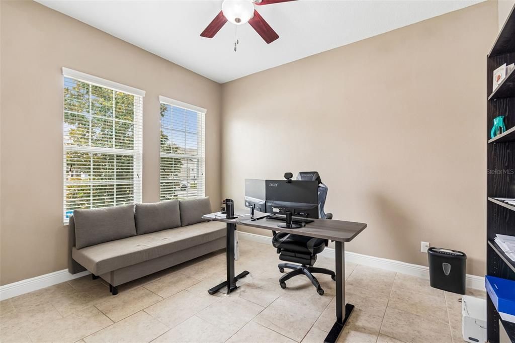 For Sale: $750,000 (4 beds, 3 baths, 3318 Square Feet)
