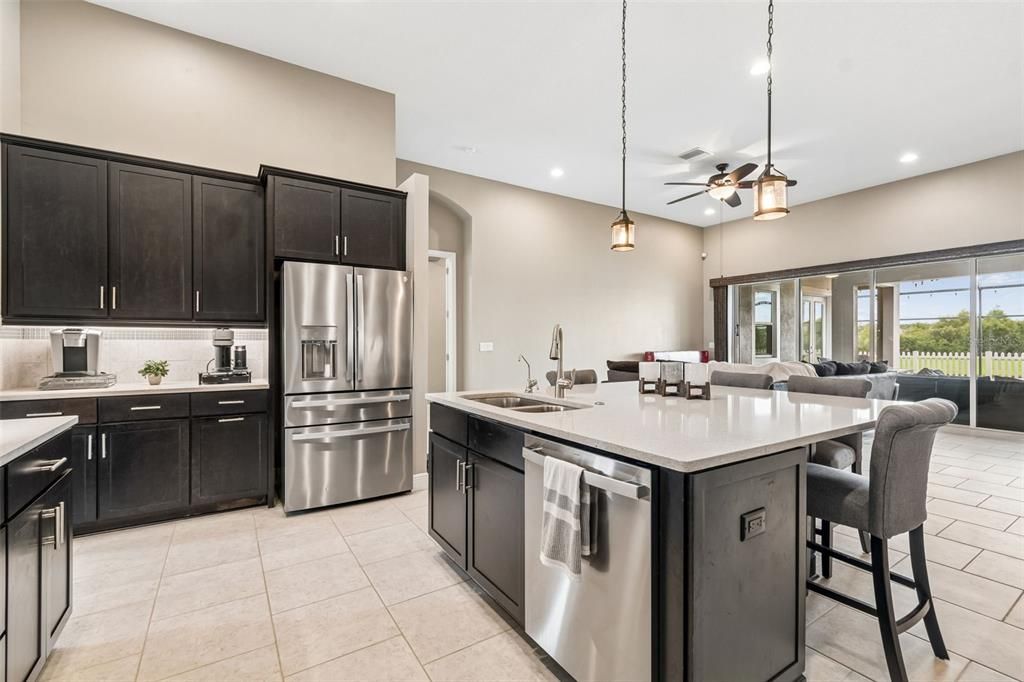 For Sale: $750,000 (4 beds, 3 baths, 3318 Square Feet)