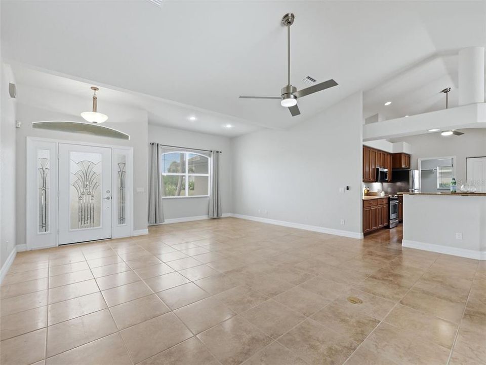 For Sale: $470,000 (3 beds, 2 baths, 1982 Square Feet)