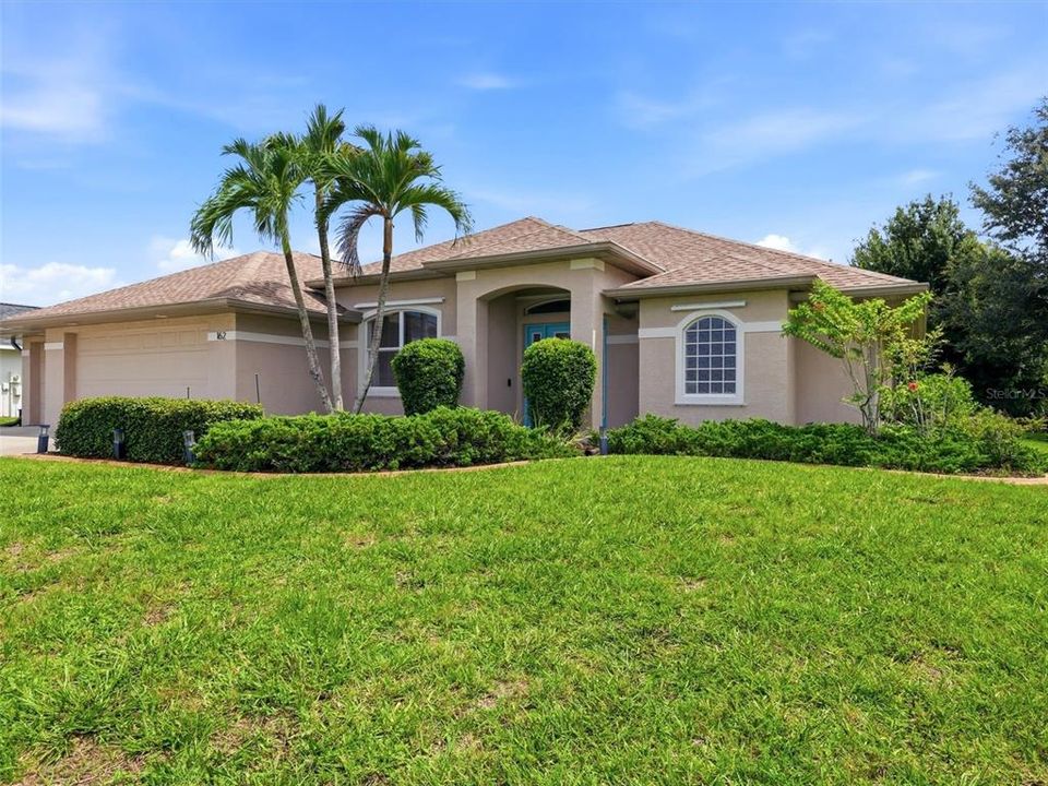 For Sale: $470,000 (3 beds, 2 baths, 1982 Square Feet)