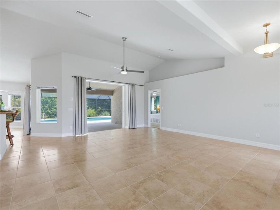 For Sale: $470,000 (3 beds, 2 baths, 1982 Square Feet)