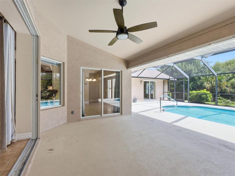 For Sale: $470,000 (3 beds, 2 baths, 1982 Square Feet)
