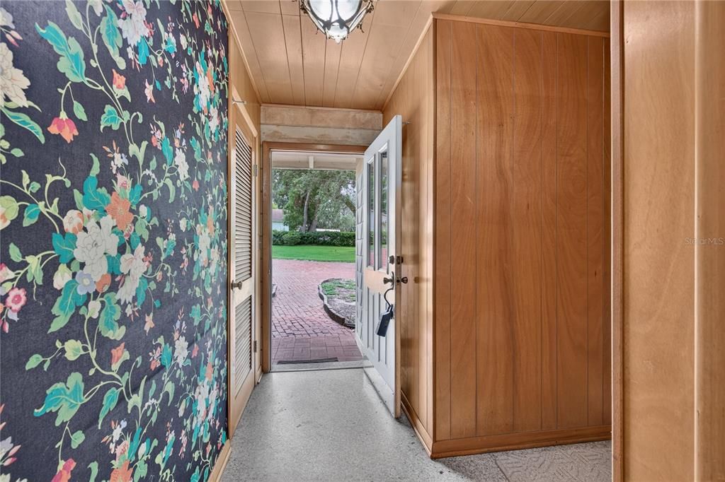 For Sale: $489,900 (4 beds, 3 baths, 2417 Square Feet)