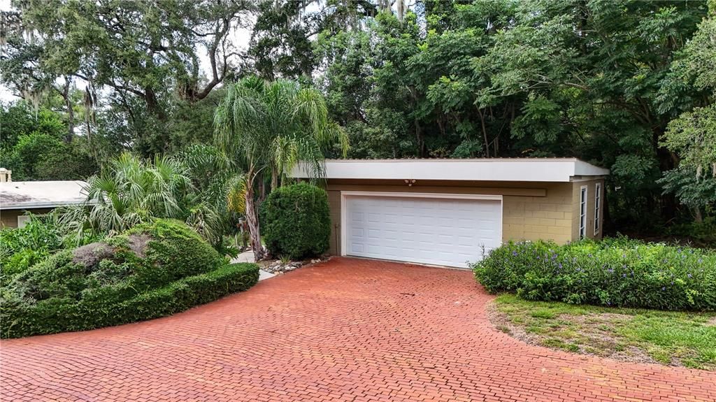 For Sale: $489,900 (4 beds, 3 baths, 2417 Square Feet)