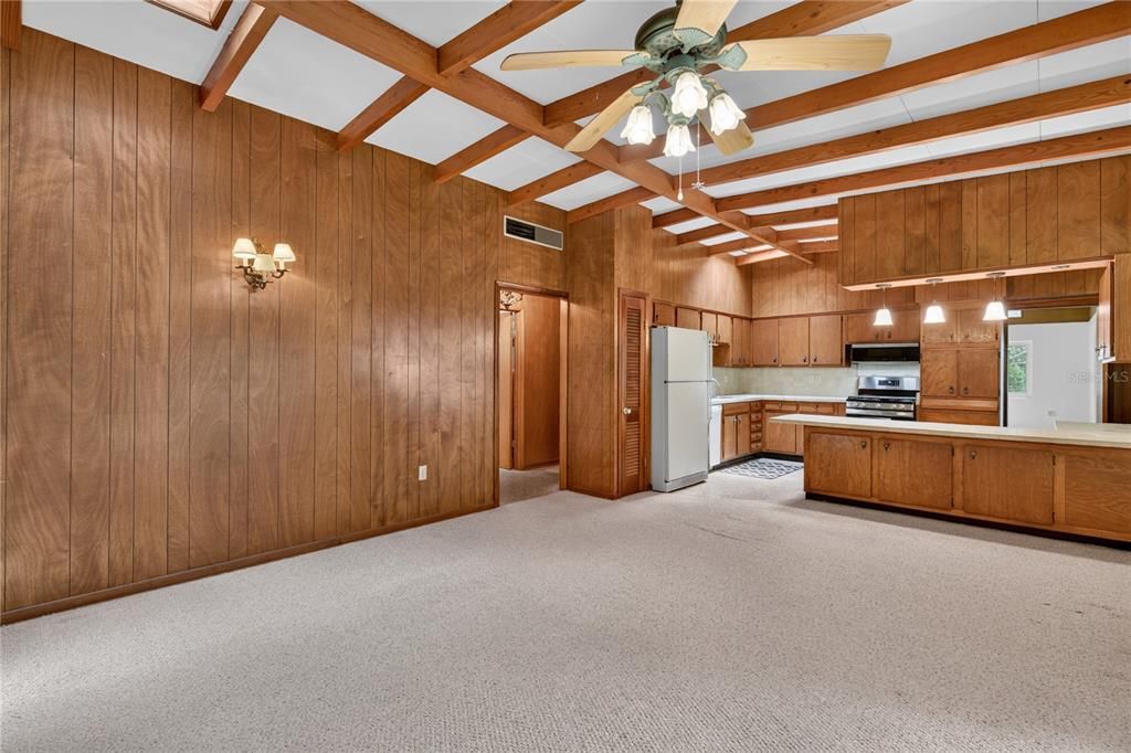 For Sale: $489,900 (4 beds, 3 baths, 2417 Square Feet)
