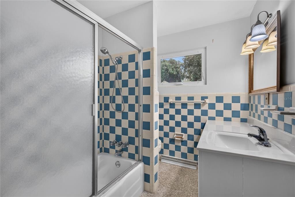 For Sale: $489,900 (4 beds, 3 baths, 2417 Square Feet)