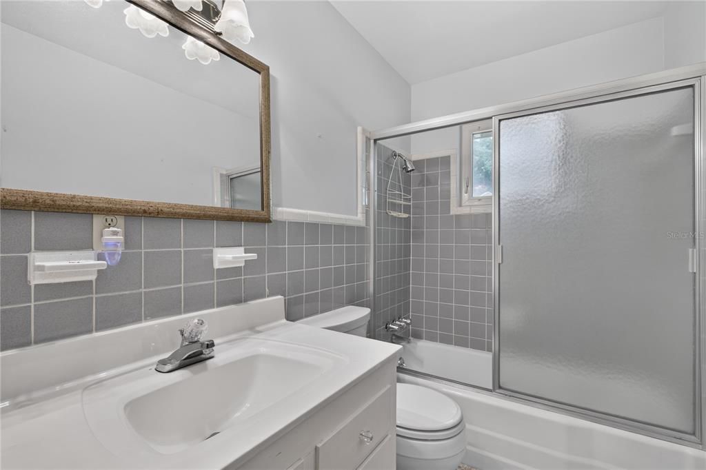 For Sale: $489,900 (4 beds, 3 baths, 2417 Square Feet)