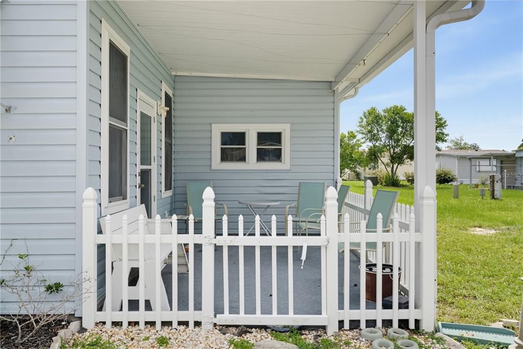 For Sale: $125,000 (3 beds, 1 baths, 768 Square Feet)