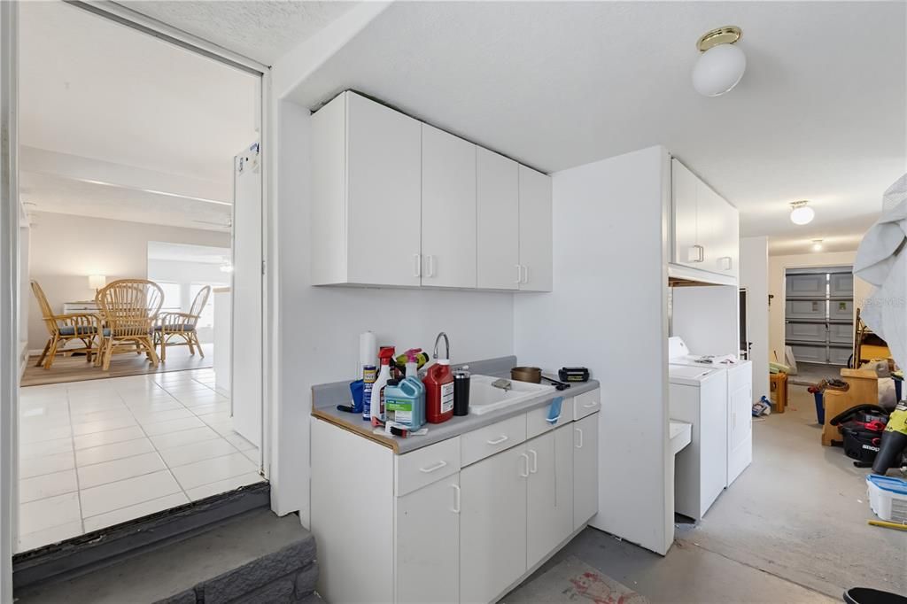 For Sale: $125,000 (3 beds, 1 baths, 768 Square Feet)