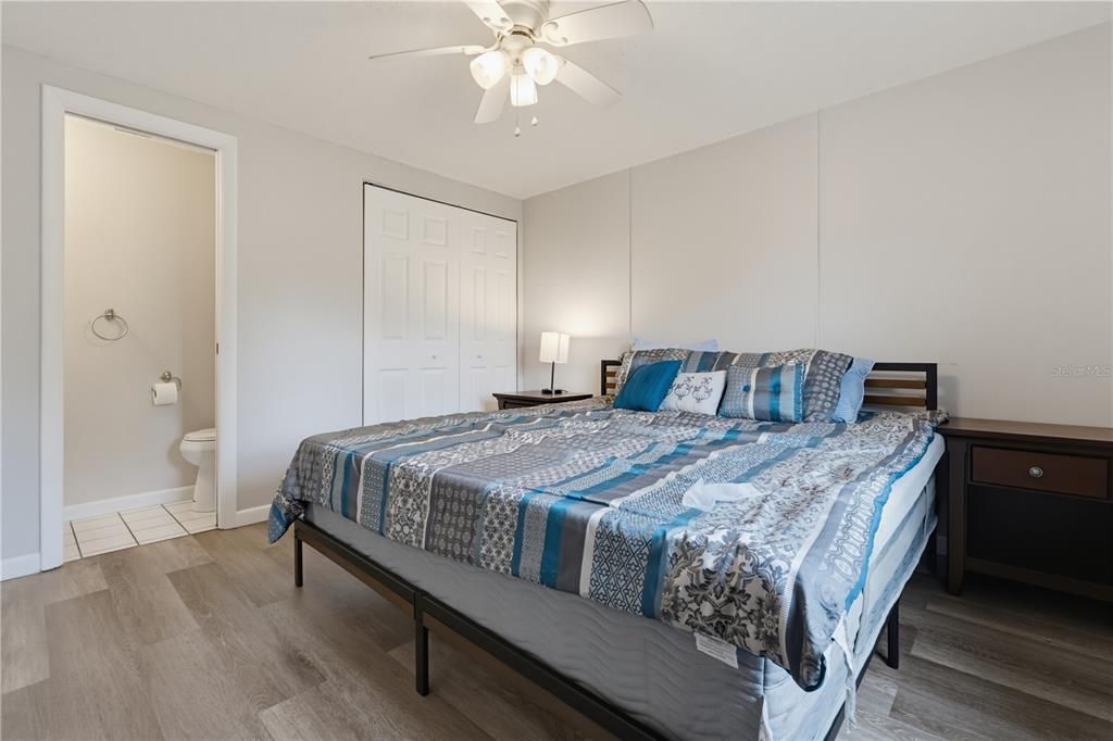 For Sale: $125,000 (3 beds, 1 baths, 768 Square Feet)