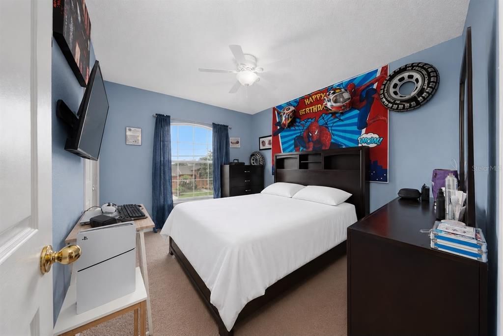 For Sale: $385,000 (4 beds, 3 baths, 2571 Square Feet)