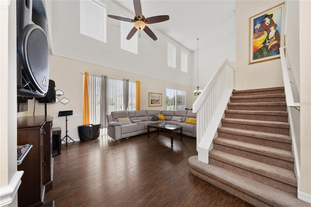 For Sale: $385,000 (4 beds, 3 baths, 2571 Square Feet)