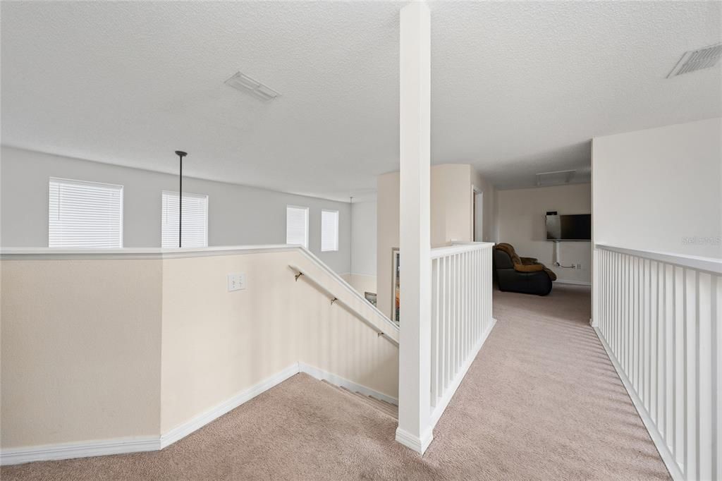 For Sale: $385,000 (4 beds, 3 baths, 2571 Square Feet)