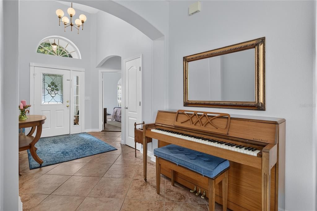 На продажу: $349,900 (3 спален, 2 ванн, 1782 Квадратных фут)