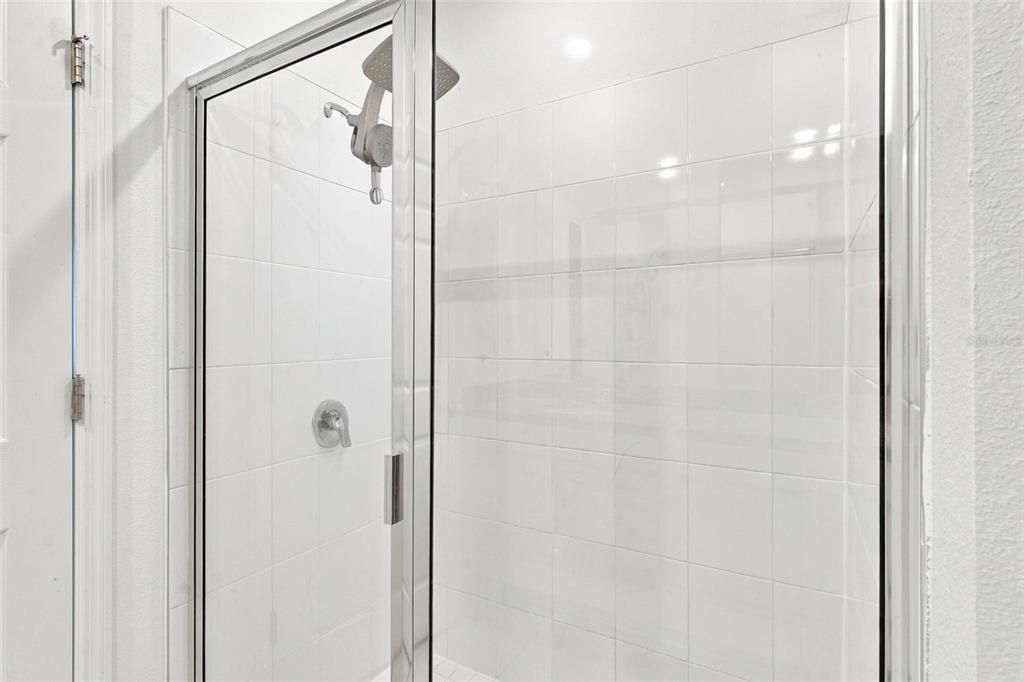 Под контрактом: $325,000 (4 спален, 2 ванн, 2170 Квадратных фут)