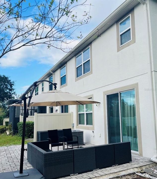 For Rent: $2,585 (3 beds, 2 baths, 1555 Square Feet)