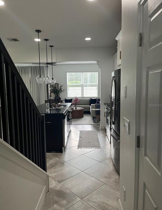 For Rent: $2,585 (3 beds, 2 baths, 1555 Square Feet)
