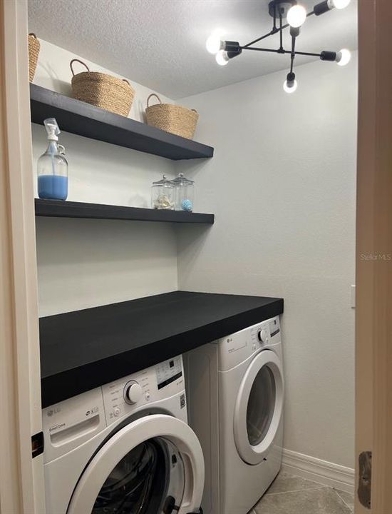For Rent: $2,585 (3 beds, 2 baths, 1555 Square Feet)