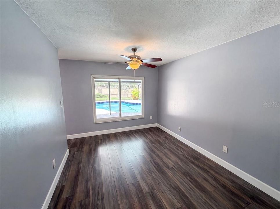 Activo con contrato: $440,000 (4 camas, 2 baños, 1822 Pies cuadrados)