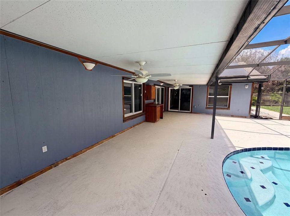 Activo con contrato: $440,000 (4 camas, 2 baños, 1822 Pies cuadrados)