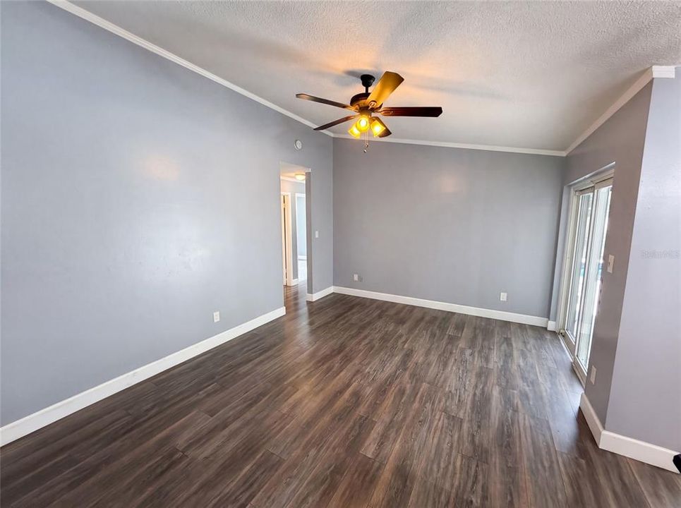 Activo con contrato: $440,000 (4 camas, 2 baños, 1822 Pies cuadrados)