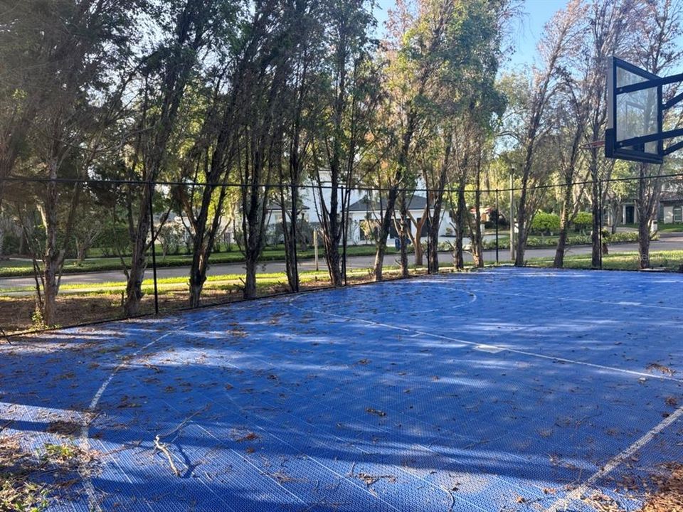 На продажу: $1,900,000 (5 спален, 5 ванн, 6087 Квадратных фут)