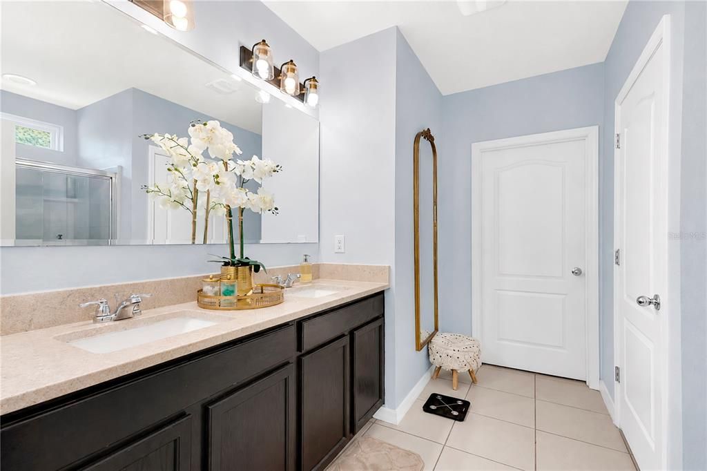 For Sale: $389,000 (4 beds, 2 baths, 1730 Square Feet)